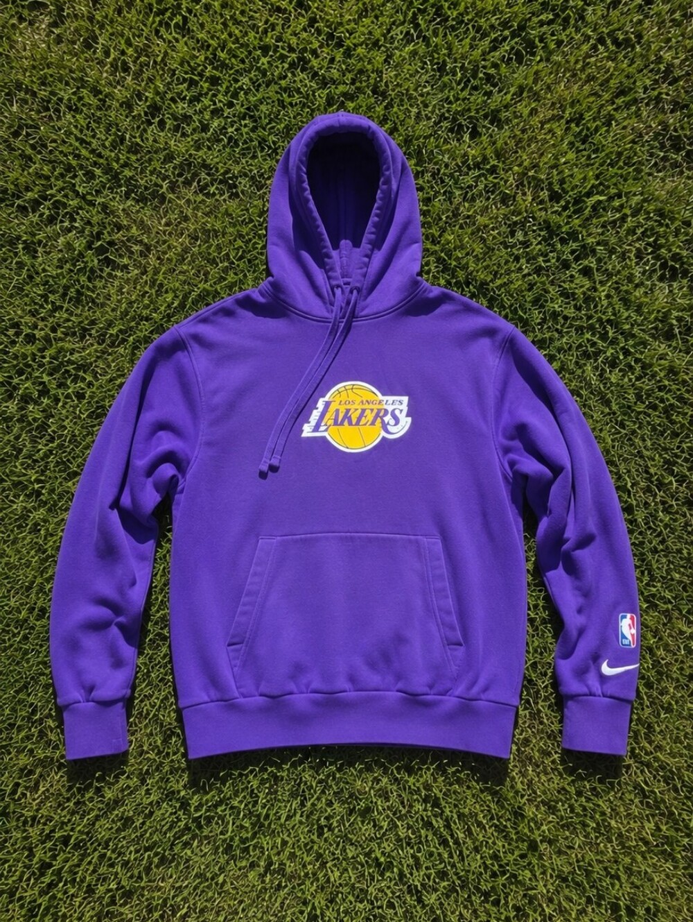 Nike Purple Lakers Hoodie with Yellow Logo. Large